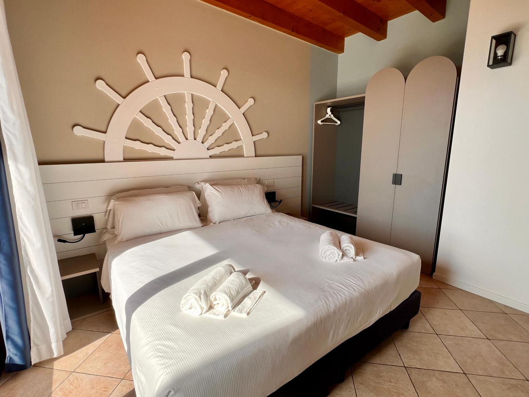 Relais Rosa Dei Venti -Ciao Vacanze- Moniga del Garda Bagian luar foto