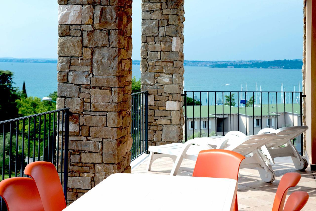 Relais Rosa Dei Venti -Ciao Vacanze- Moniga del Garda Bagian luar foto