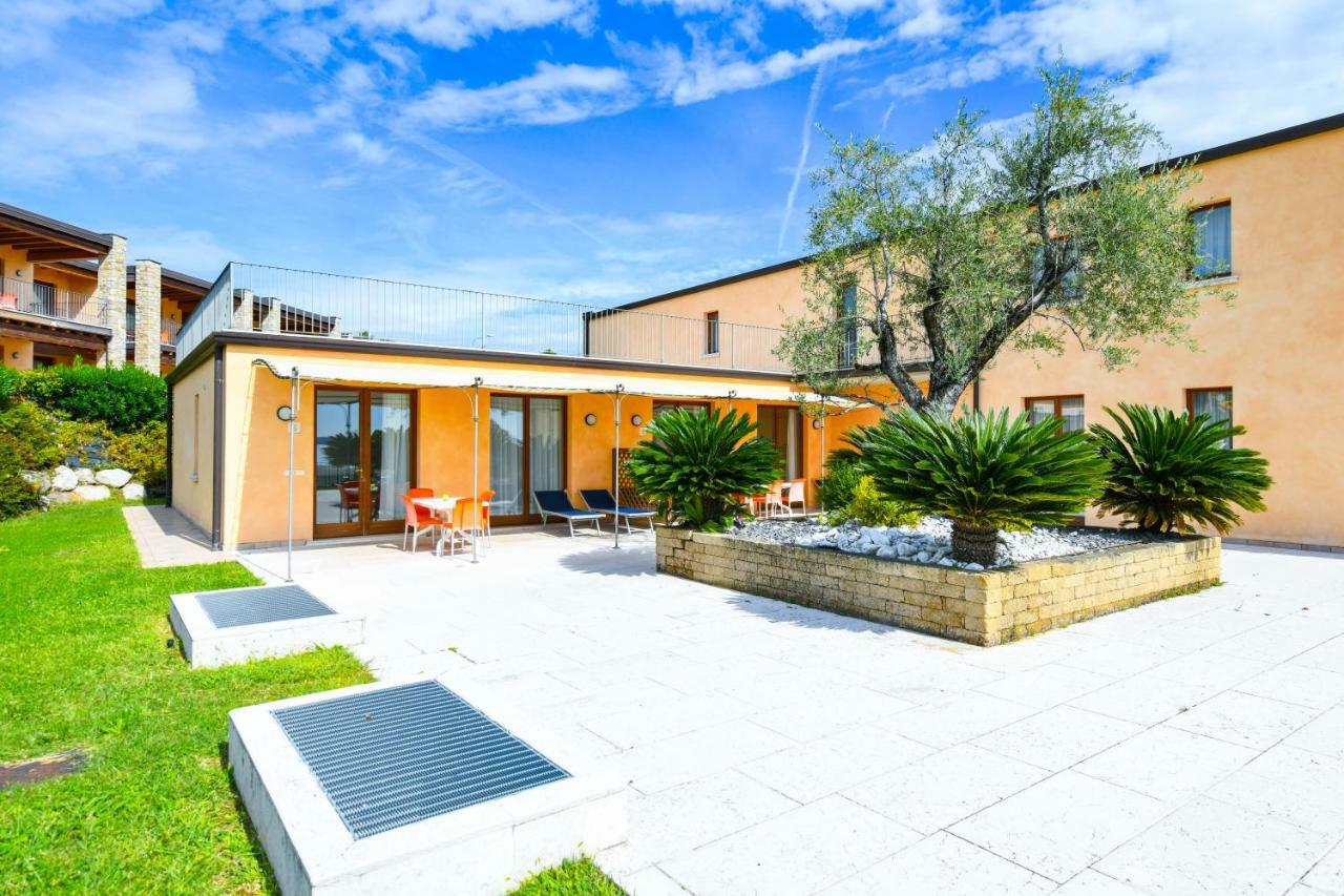 Relais Rosa Dei Venti -Ciao Vacanze- Moniga del Garda Bagian luar foto