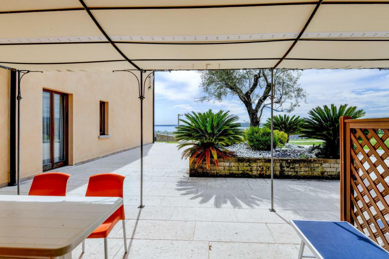 Relais Rosa Dei Venti -Ciao Vacanze- Moniga del Garda Bagian luar foto