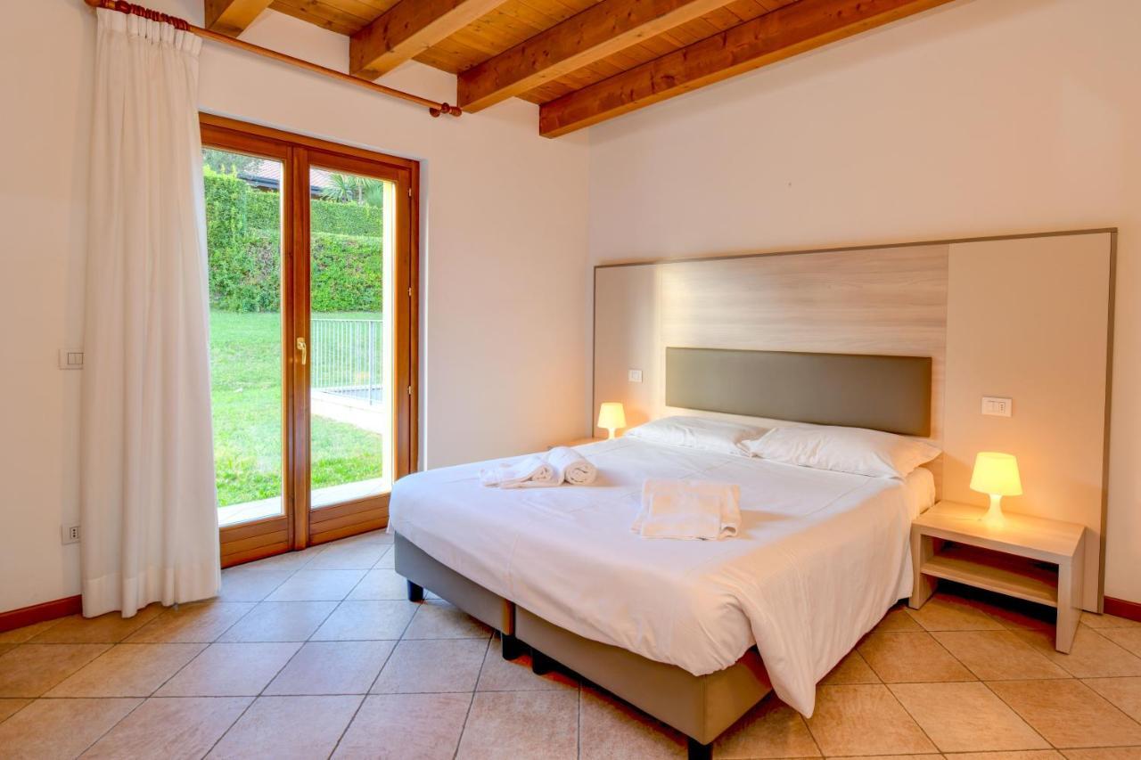 Relais Rosa Dei Venti -Ciao Vacanze- Moniga del Garda Bagian luar foto